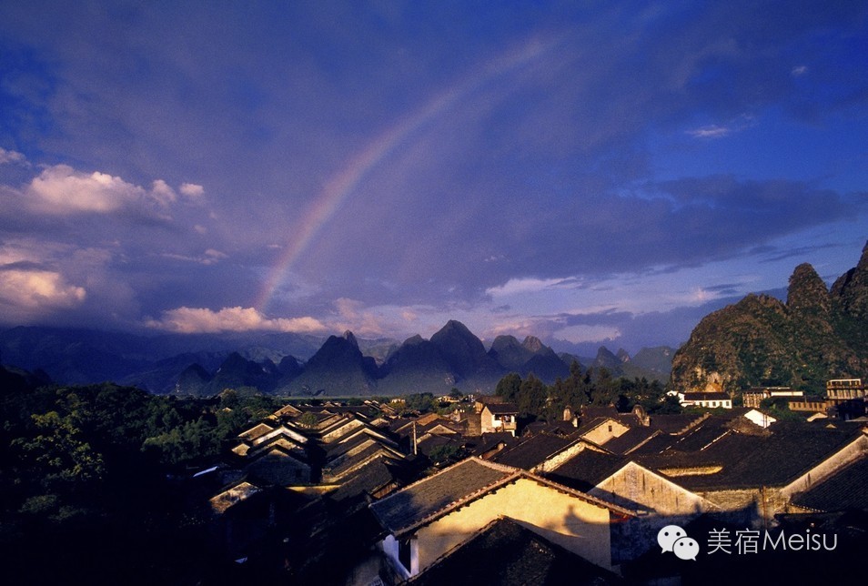 这3家长在山水里的美宿,连起了阳朔最精华的风光!