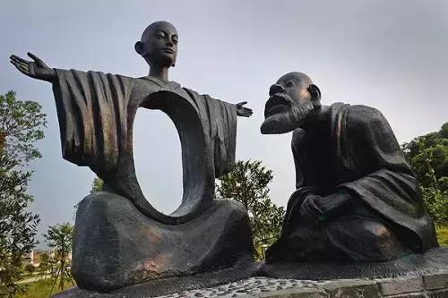 坐上高铁去远方旅行,坐着高铁去旅行