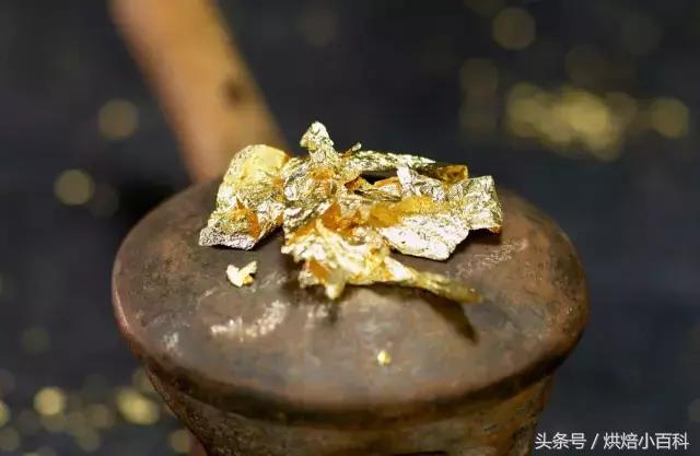 黄金蛋糕的特点是什么,现在蛋糕还用金箔吗