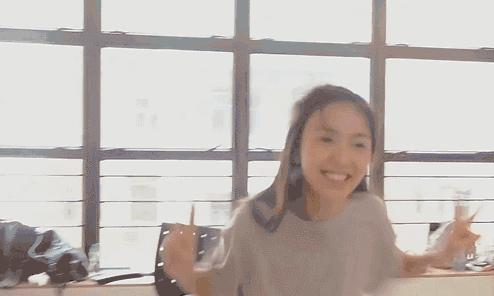 37岁的F小姐出道15年,不管怎么努力就是不红