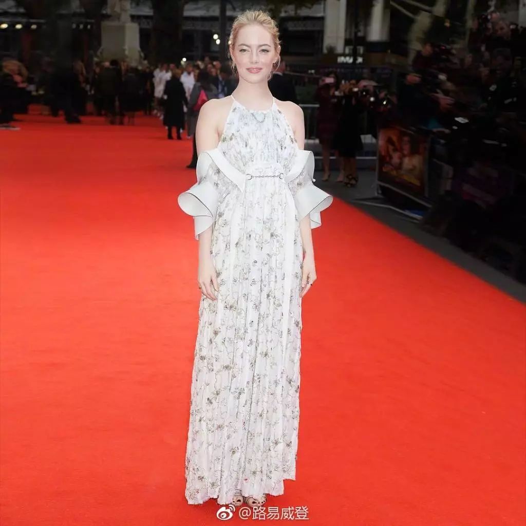 迪丽热巴同款裙子穿搭,迪丽热巴的裙子穿搭