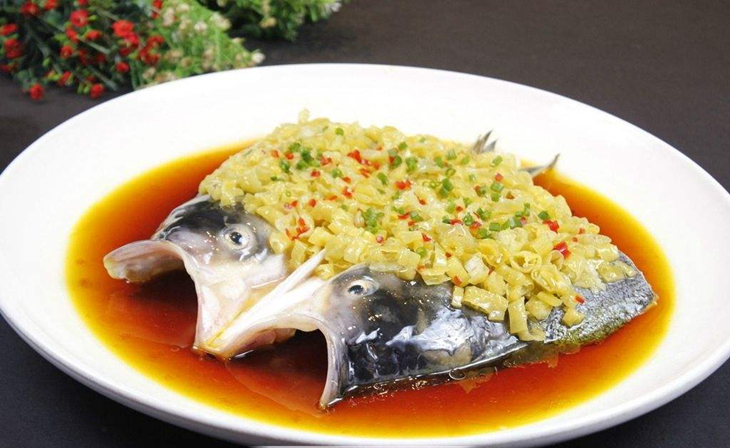 勾芡的做法与技巧,勾芡的技巧和比例