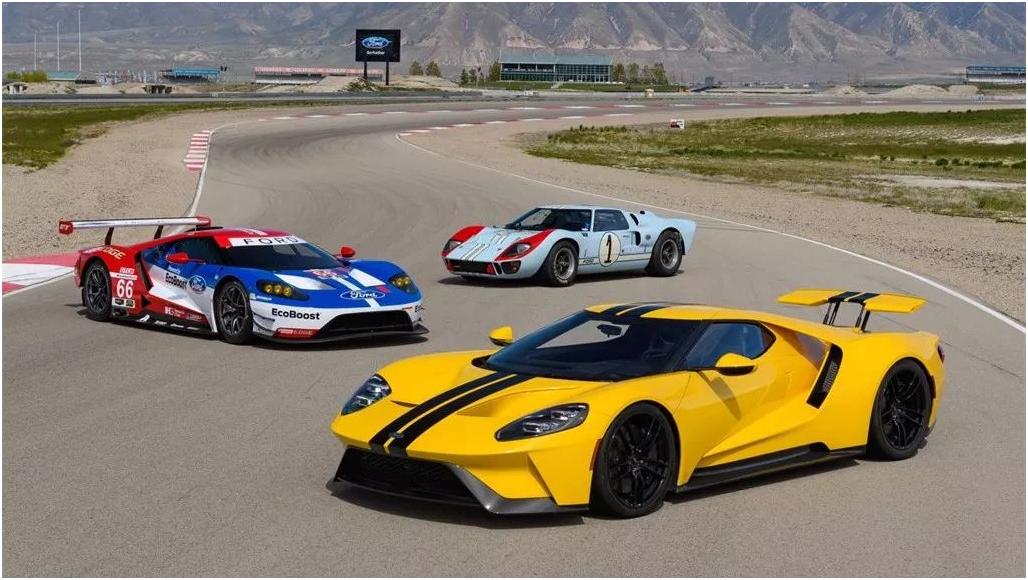 来来来,靠我们的双手拼出一个超跑的世界!