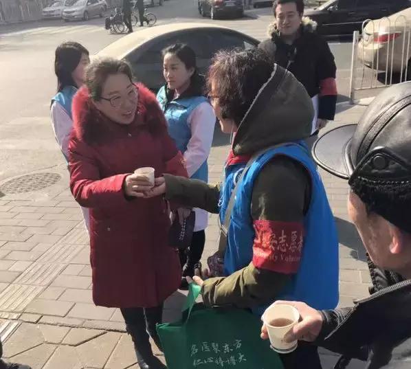 领略东方博大医院新时代“天使志愿者”的“红海行动”