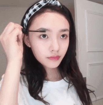 林允平价美妆品,林允直播化妆小红书