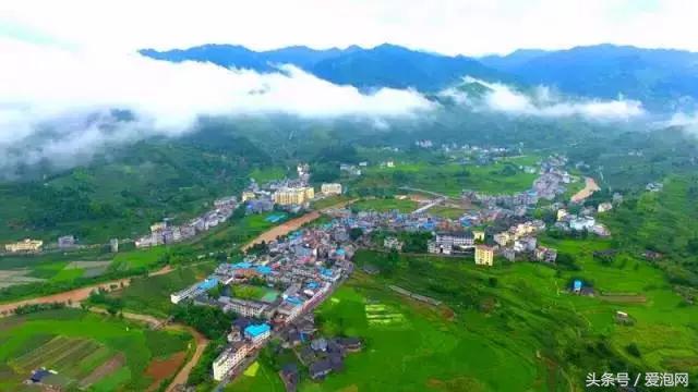 重庆到贵州2天高铁旅游攻略,高铁重庆到贵阳旅游2-3天推荐地方