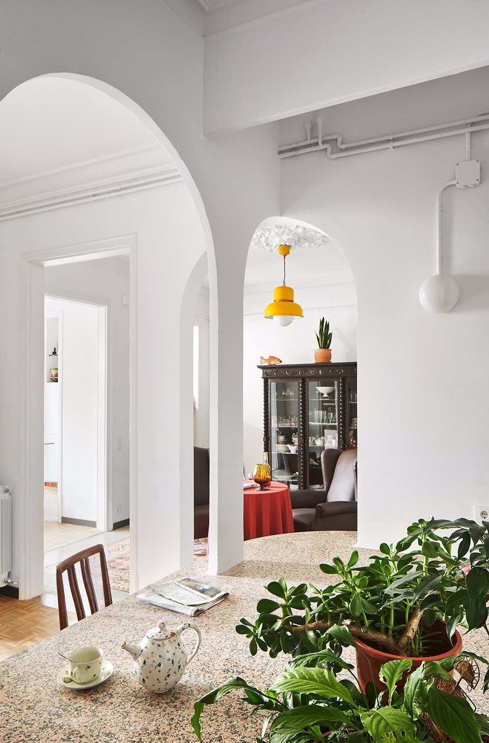 巴塞罗那ATABLE,II住宅:将桌子作为住宅的中心