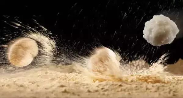 这道冷门的传统小吃馋人直流口水,各类让人垂涎的小吃舌尖上的中国