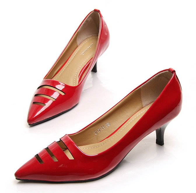 没有脚后跟的如何挑选高跟鞋,怎么选高跟鞋不磨脚不累脚