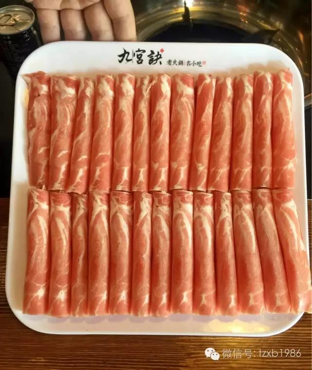 来这家店的人，五行缺火，八字欠辣，还是条真汉