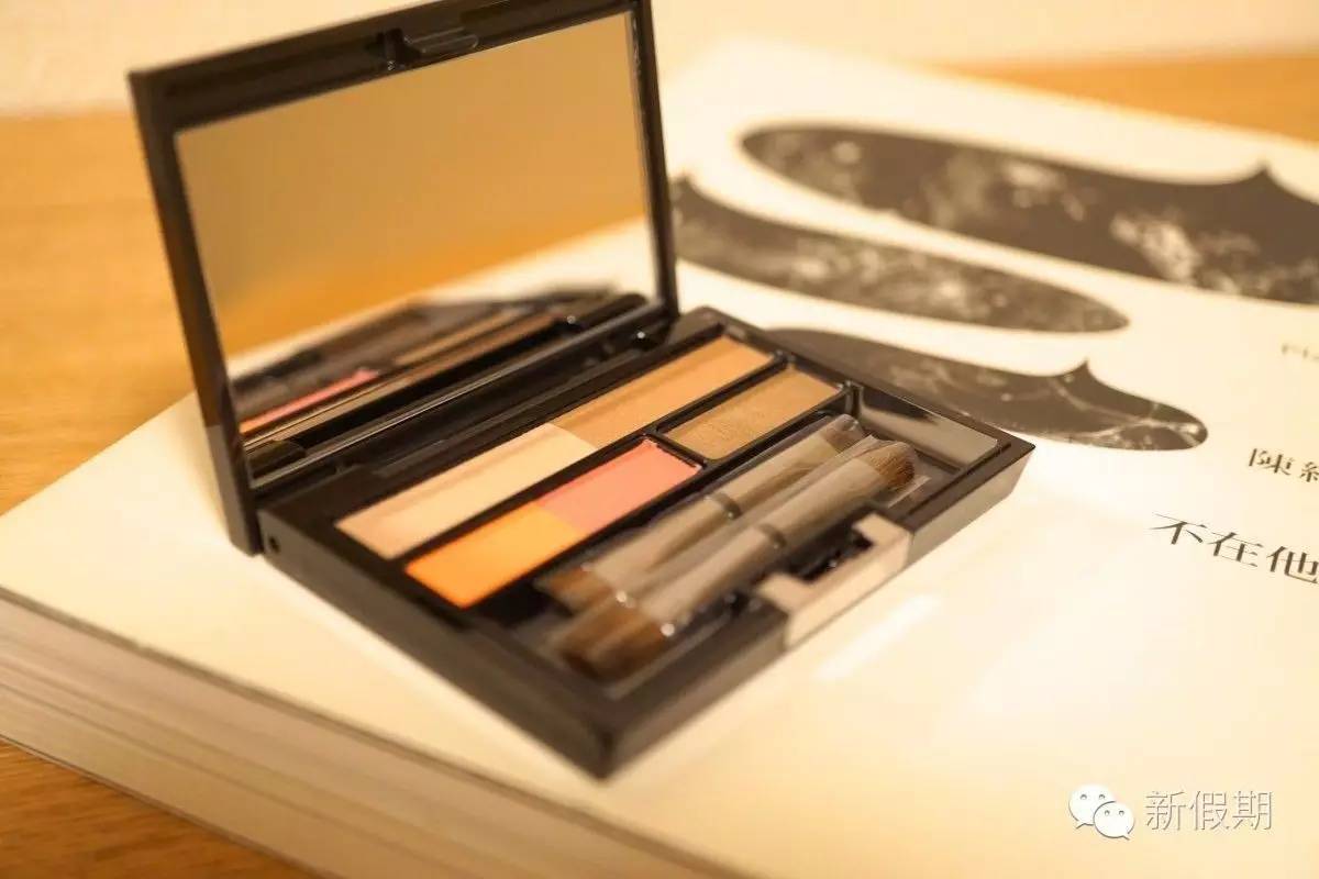 日本旅游护肤品牌有哪些,日本旅游必买护肤彩妆