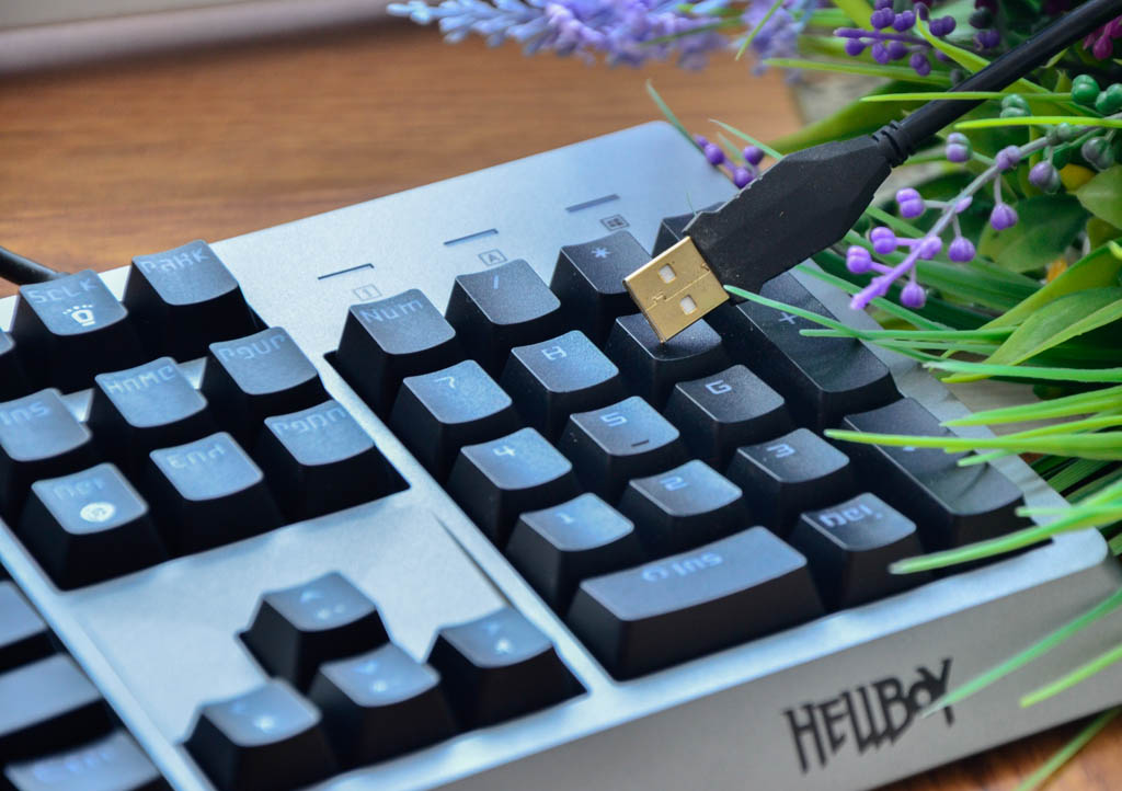 矮轴机械键盘和高轴机械键盘,机械键盘可能会毁掉你的手