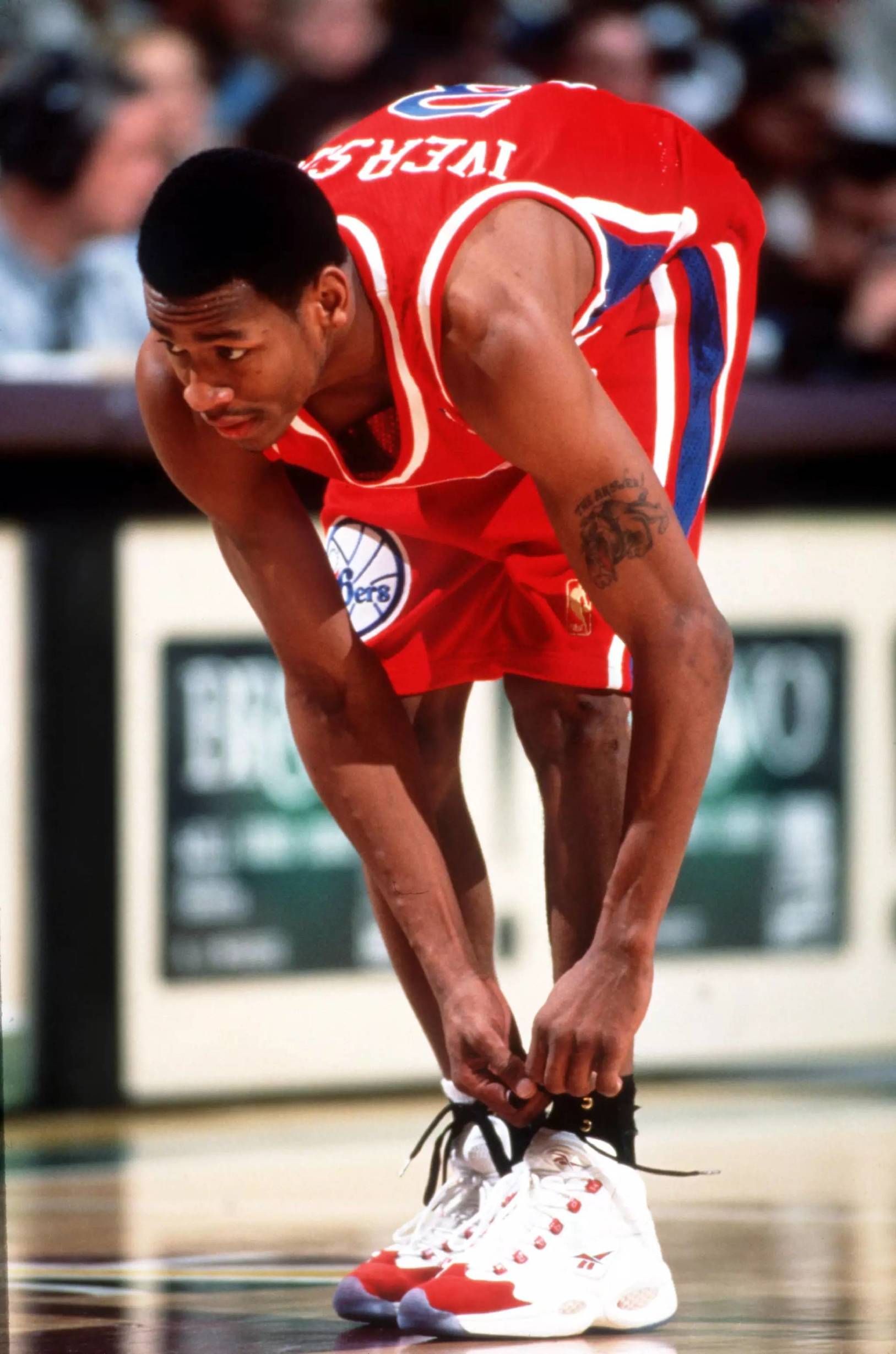 球鞋进化史篮球鞋推荐,控球后卫球鞋天花板