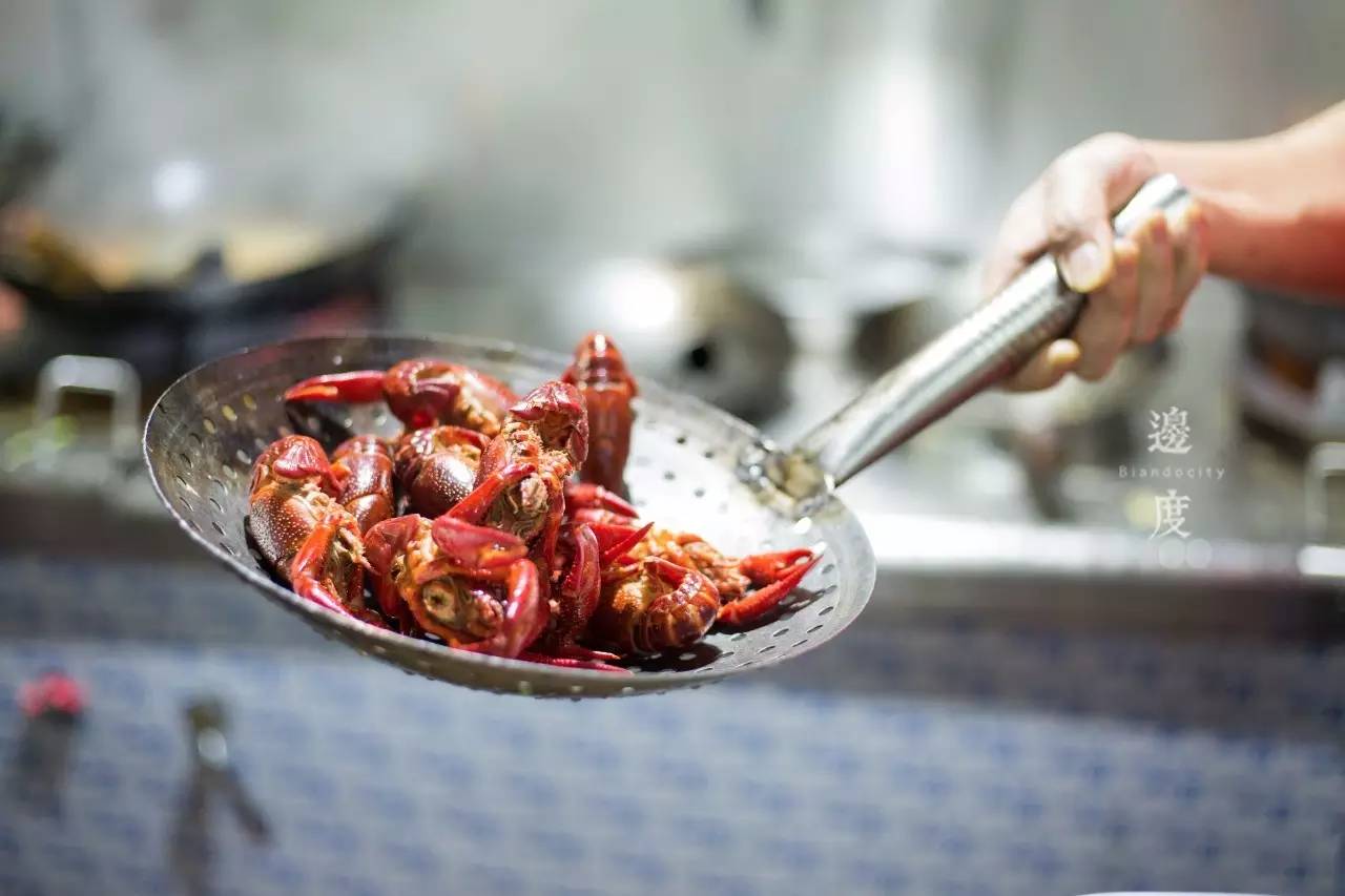 小龙虾广州热销,广州小龙虾排行榜前十名