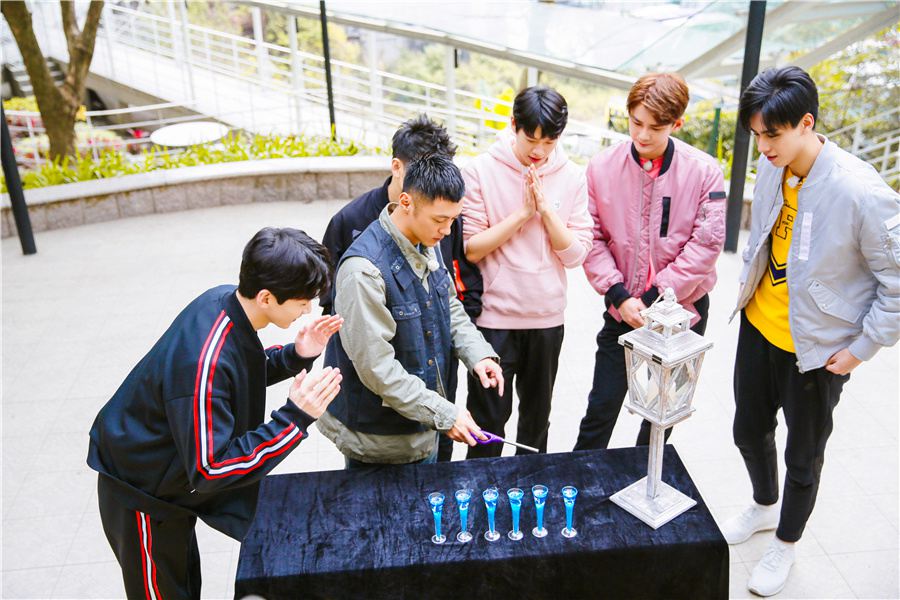 胡一天余文乐视频,24小时余文乐搞笑