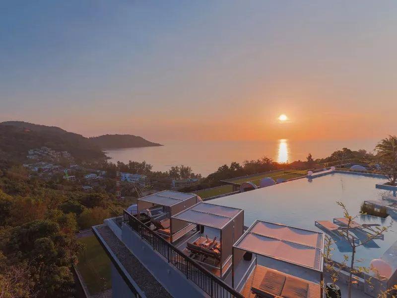 普吉岛出门就是海滩的酒店,家庭旅游普吉岛酒店哪家好