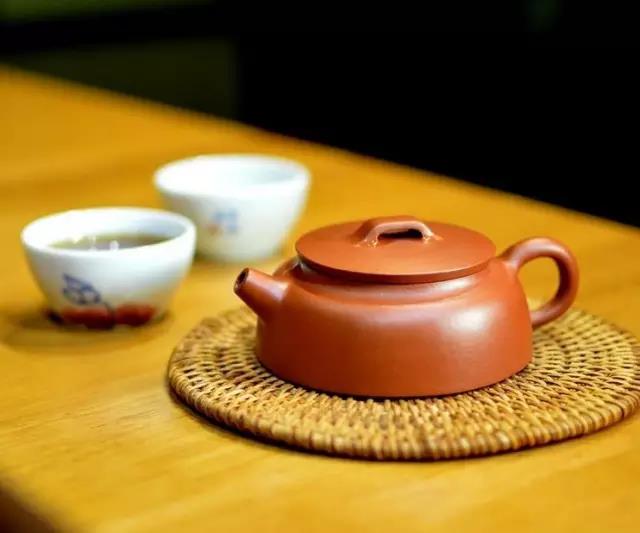 怎样去掉紫砂壶的异味,紫砂壶开壶后没有异味