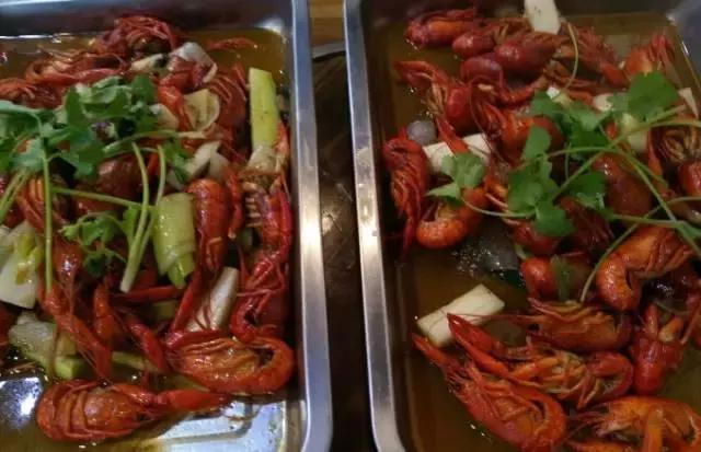 第一批吃小龙虾视频,第一个吃小龙虾的人