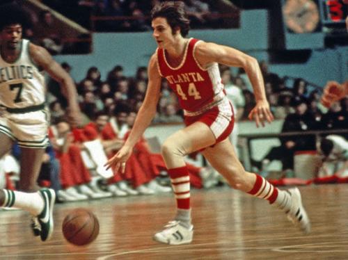 控球总统山！库里谈历史四大控球手：欧文入选，保罗AI竟无缘上榜