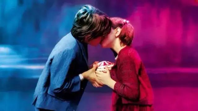 “妈妈，我是从哪儿来的？”“垃圾桶里捡来的啊。”|女孩别怕