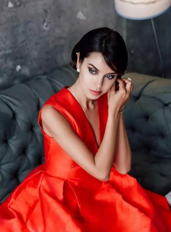 戴什么饰品好看又洋气,如何好看又不夸张的戴首饰