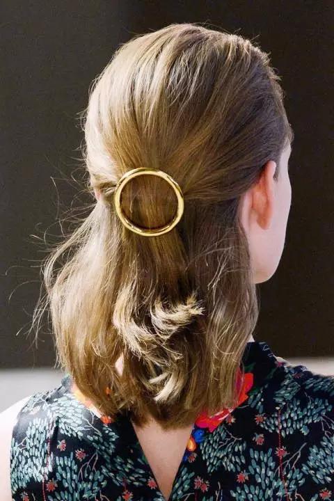 戴什么饰品好看又洋气,如何好看又不夸张的戴首饰