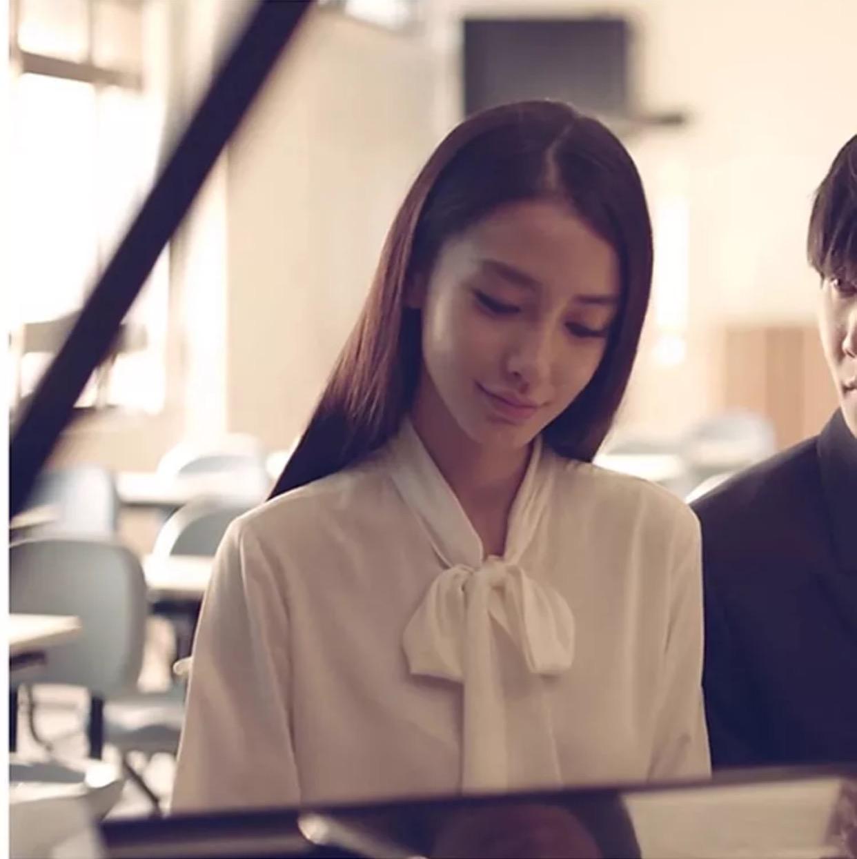 高圆圆和全智贤代言的服装,全智贤牌子