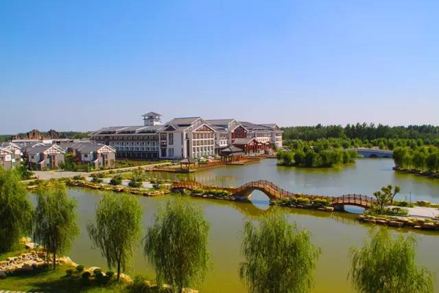 山东德百温泉旅游小镇,山东德州德百温泉度假村