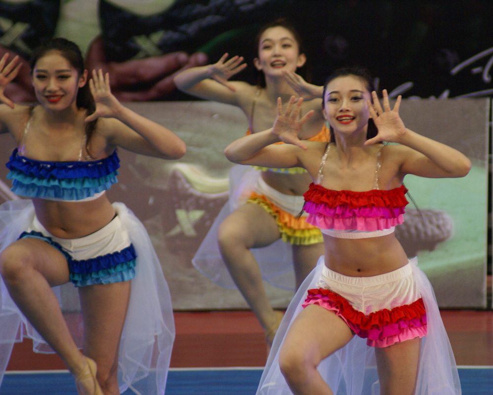 实拍中国大学生五人制足球联赛南大区上的50位美女