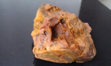 黄蜡石鉴赏用抛光吗,黄蜡石最简单抛光方法