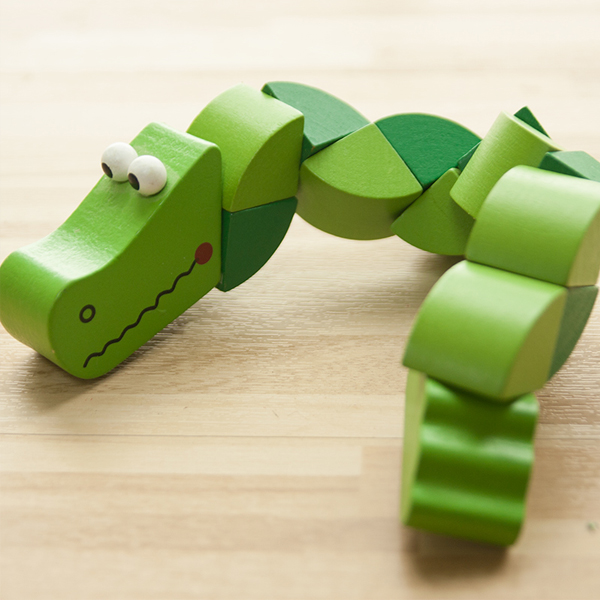 木制益智玩具哪个难,怎么挑选手工玩具质量高