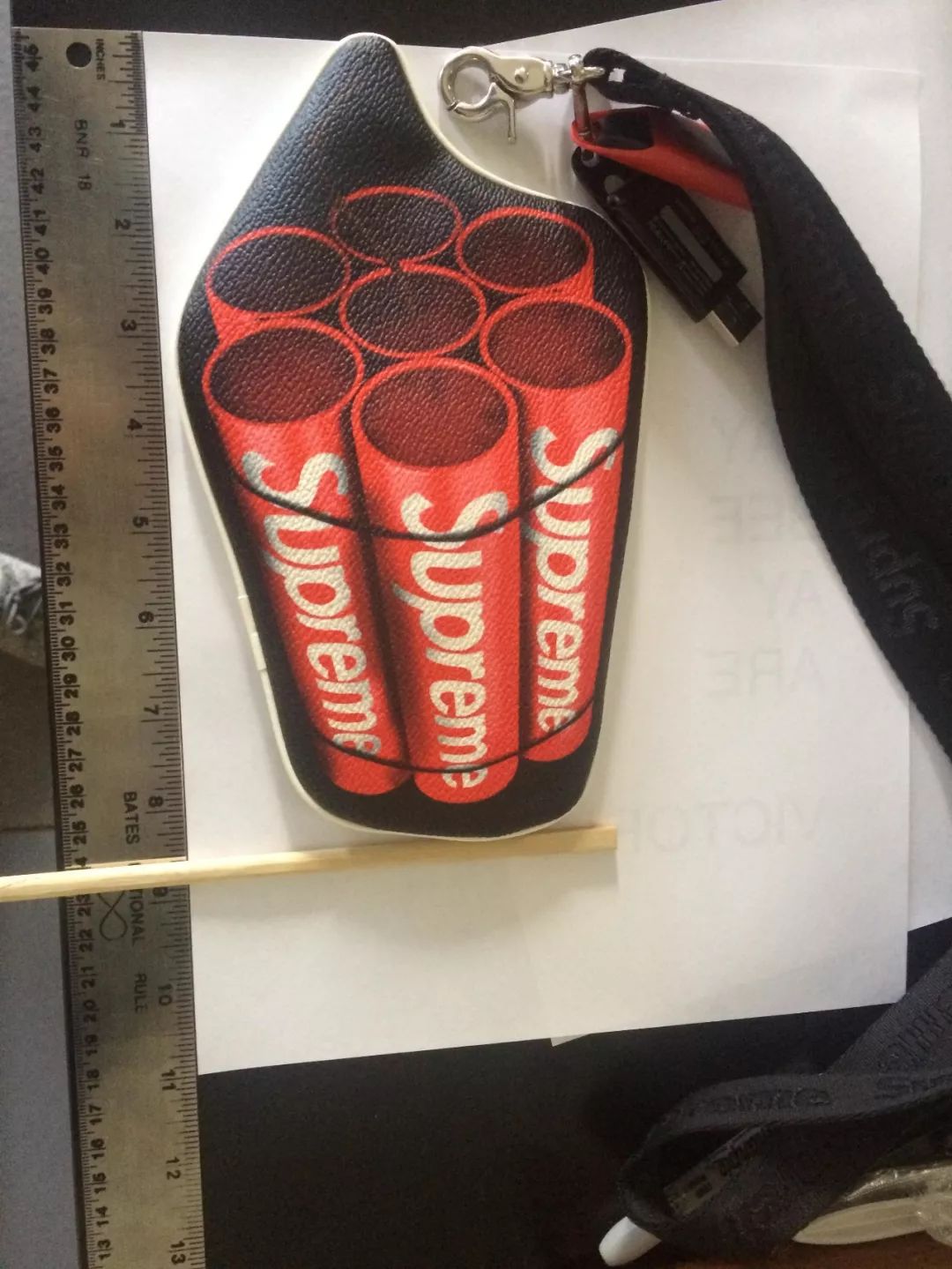 supreme最新款联名,supreme新联名摩托车