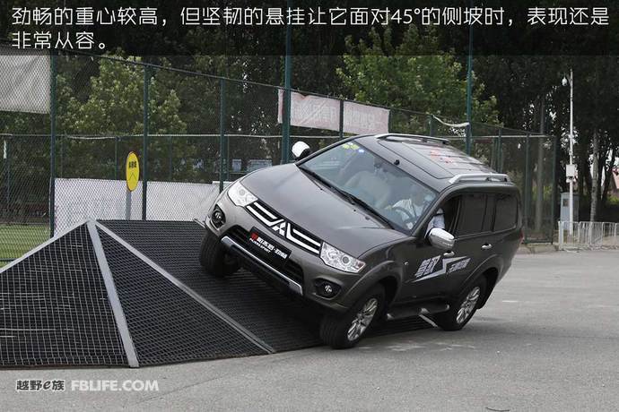 广汽三菱劲炫手动挡2020乐趣版,广汽三菱劲炫主视角试驾