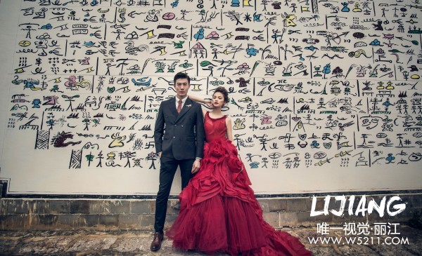 丽江几月份去拍婚纱照最好,云南丽江拍婚纱照价格表