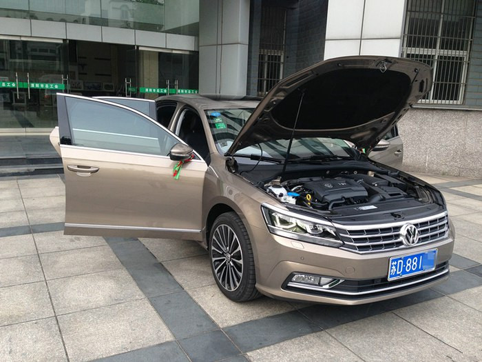 退伍军人误打误撞，16款*萨特帕**1.8T御尊版釉金，科技感超赞