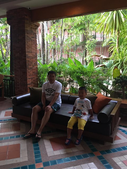 甯︾潃鐗涢瓟鐜嬬湅鏄熸槦,甯︾潃鐗涢瓟鐜嬪嚭鏉ョ湅涓婂笣