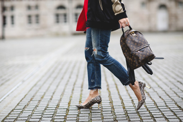 杨幂小糯米买包包,杨幂小宋佳