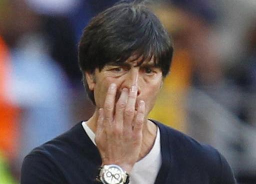 挖鼻屎的足球教练,挖鼻屎足球教练