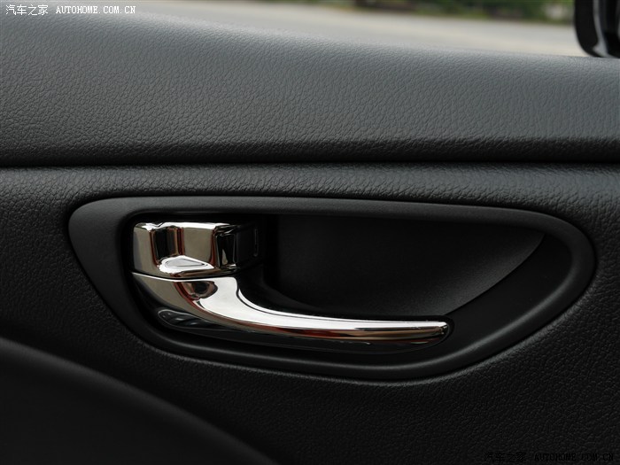 菲亚特致悦2014款拉花,致悦白色款改装