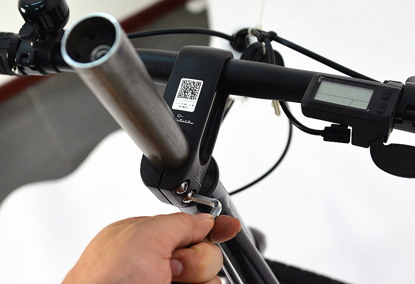 雅迪电动自行车怎么骑新手教程,菜鸟新手自行车骑行推荐