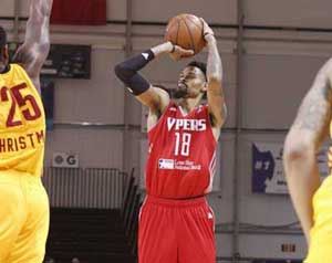 砍35+10火箭后场新星,火箭单节砍50分视频