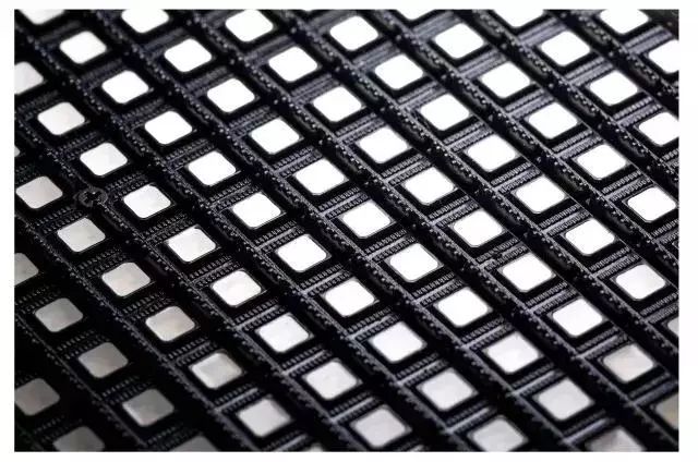 户外小间距透明屏,高清小间距led屏幕