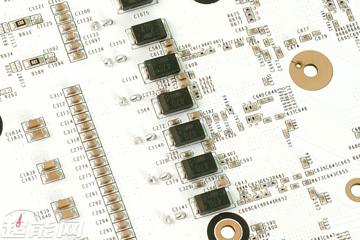 超能课堂,75：我们的主板和显卡是如何给CPU和GPU供电的？