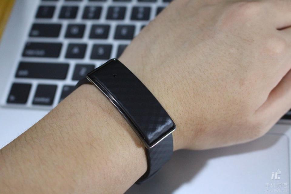 智能手环玩王者荣耀,华为畅玩a1手环