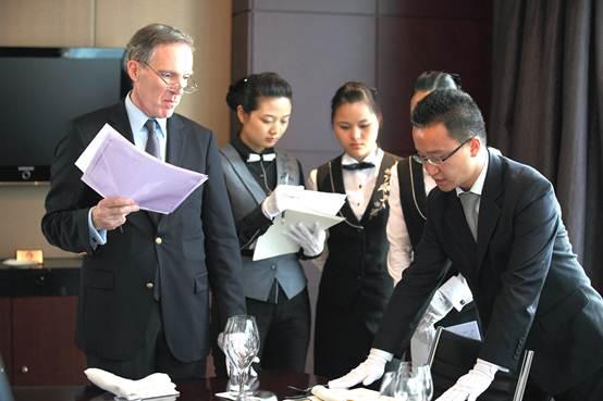 金地物业服务标准分级,金地物业和保利物业哪个好