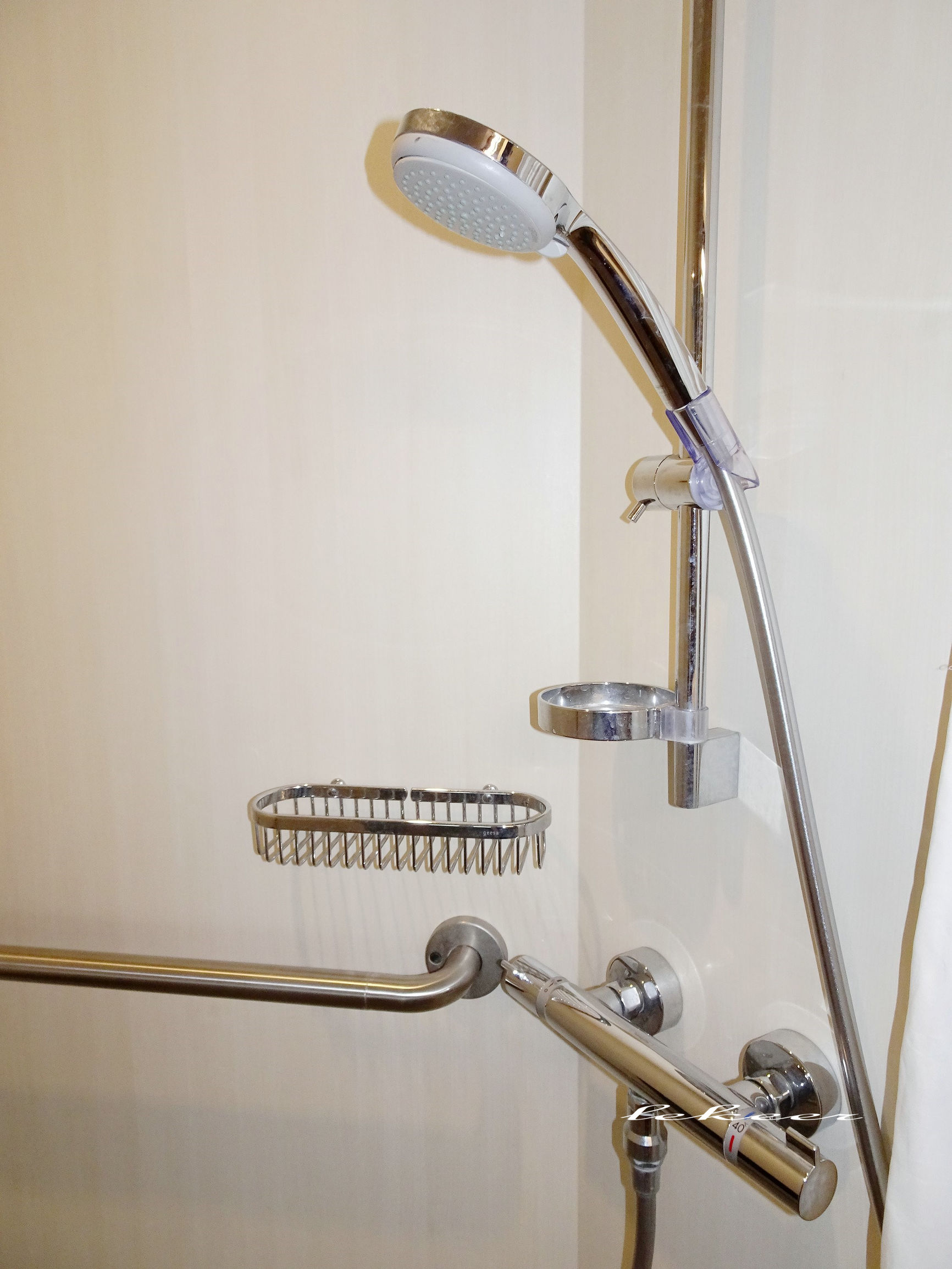 海洋量子号豪华游轮三视图,加勒比邮轮海洋量子号攻略