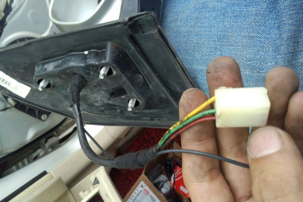 比亚迪f3怎么换后摄像头,比亚迪f3装前置摄像头