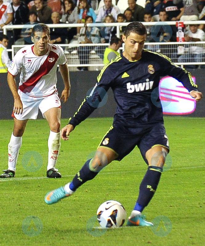 足球鞋nike传奇系列,耐克刺客cr7足球鞋推荐