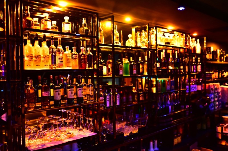 寻找广州至HIT看球BAR｜酒吧太吵，清吧太淡，这里刚刚好