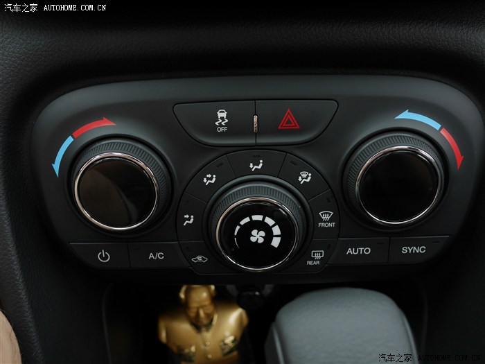 菲亚特致悦2014款拉花,致悦白色款改装